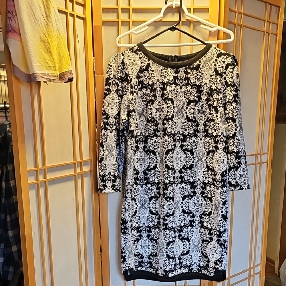 Xhilaration Elegant Black and White Long Sleeve Dress